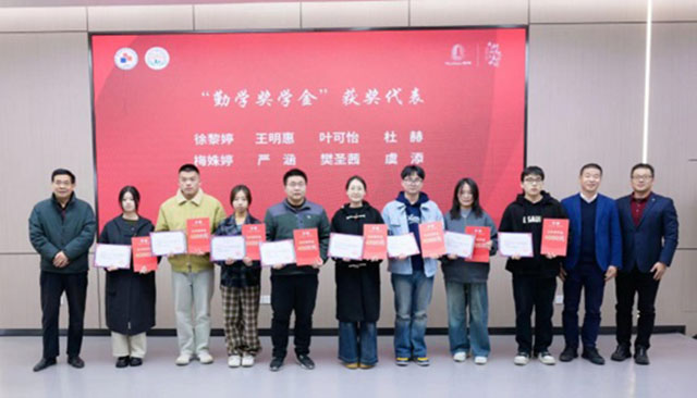 1735804801432743.jpg 1735802618063.jpg