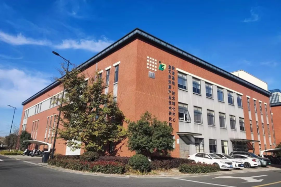 1749609841612568.jpg 1749609830462.jpg